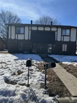Belleville Duplex with Immediate Income