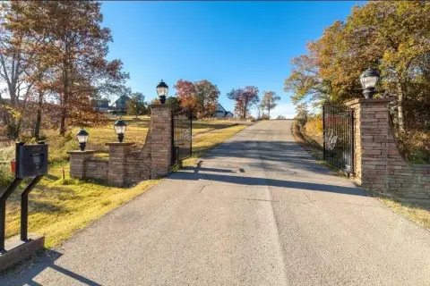 Lakefront Lot with Panoramic Views