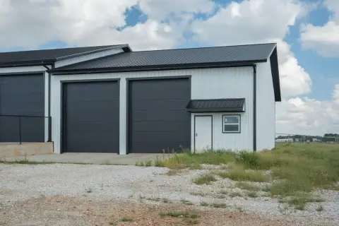 Warehouse in Secure Fenced Area