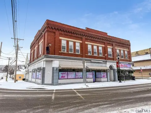 Portage Commercial Building with Tenant