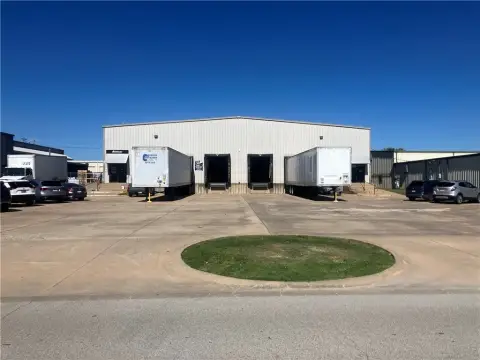 Warehouse with Four Loading Docks
