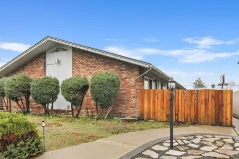 Spokane Triplex Near Division Street