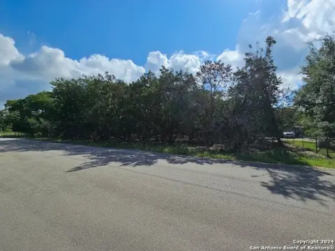 Residential Land in Spring Branch