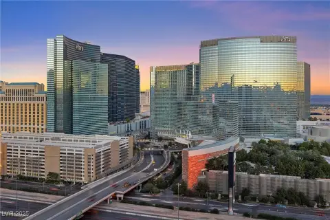 Las Vegas High-Rise Condo