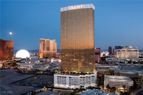 Las Vegas High-Rise Studio Suite