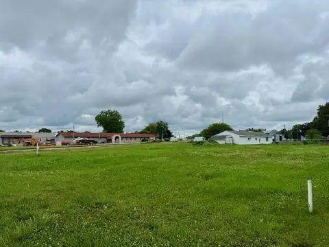 Newton, Iowa Land For Sale