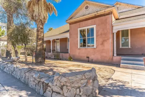5-Unit Historic Apartment Building