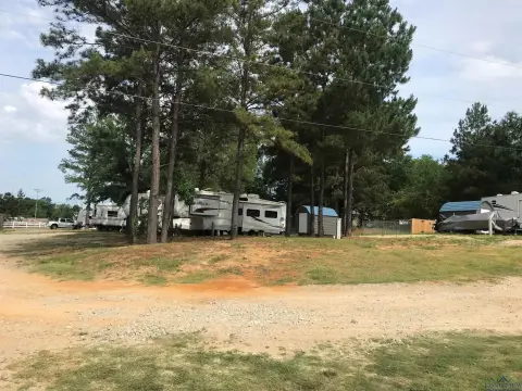 Gladewater RV Park and Triplex