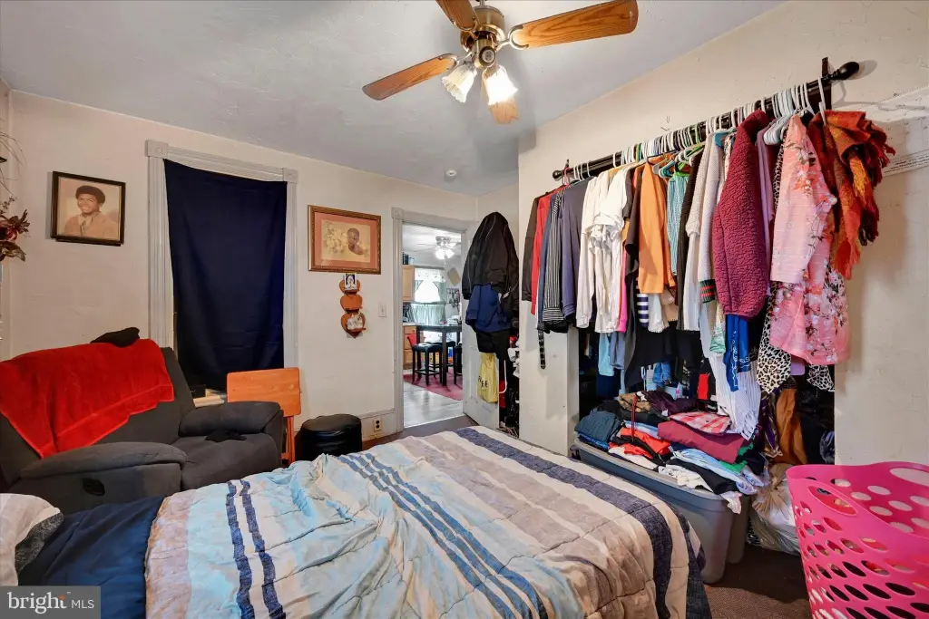 Picture 12