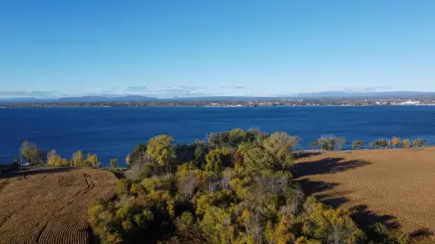 Cumberland Head Land with Views
