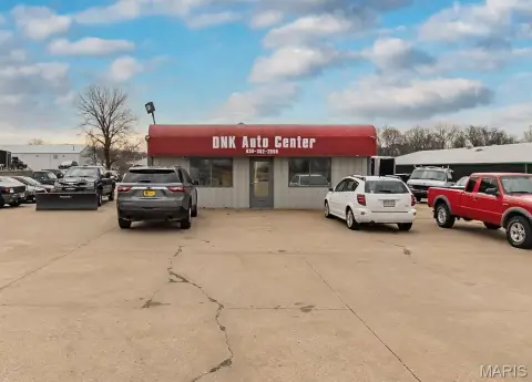 St Charles Industrial/Retail Building