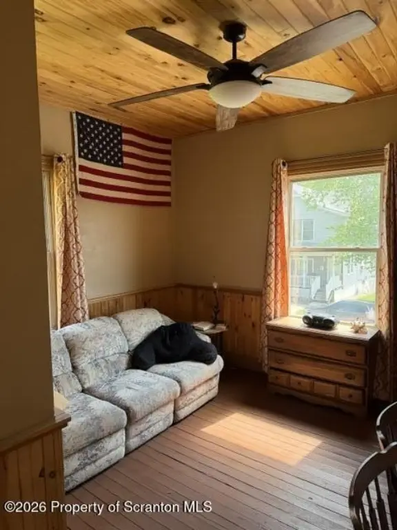 Picture 9