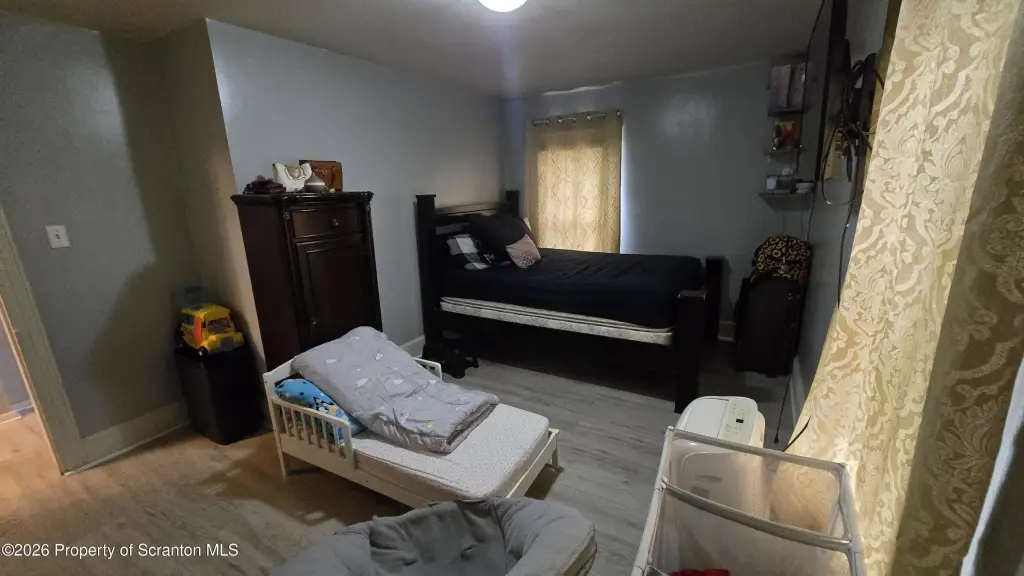 Picture 33