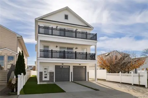 Contemporary Duplex with Balconies