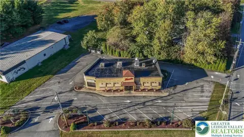 Established Restaurant on High-Traffic Road