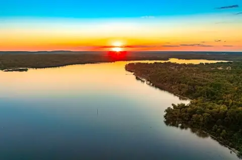 Lake Palestine Waterfront Ranch