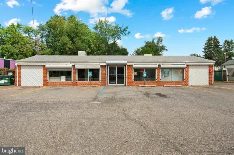 Vacant Retail Storefront