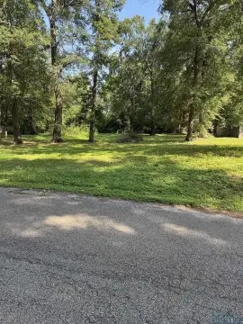 Spacious Lot in Wildwood Subdivision