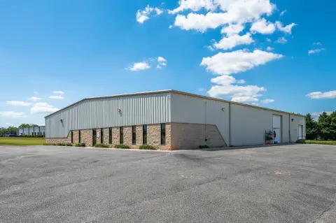 Appomattox Commercial Building For Sale