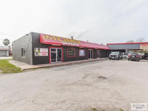 Retail Space in High-Traffic Area