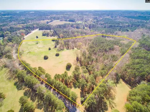 Expansive Wooded Homesite in Lexington