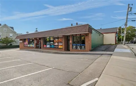 Office Unit with Central Air
