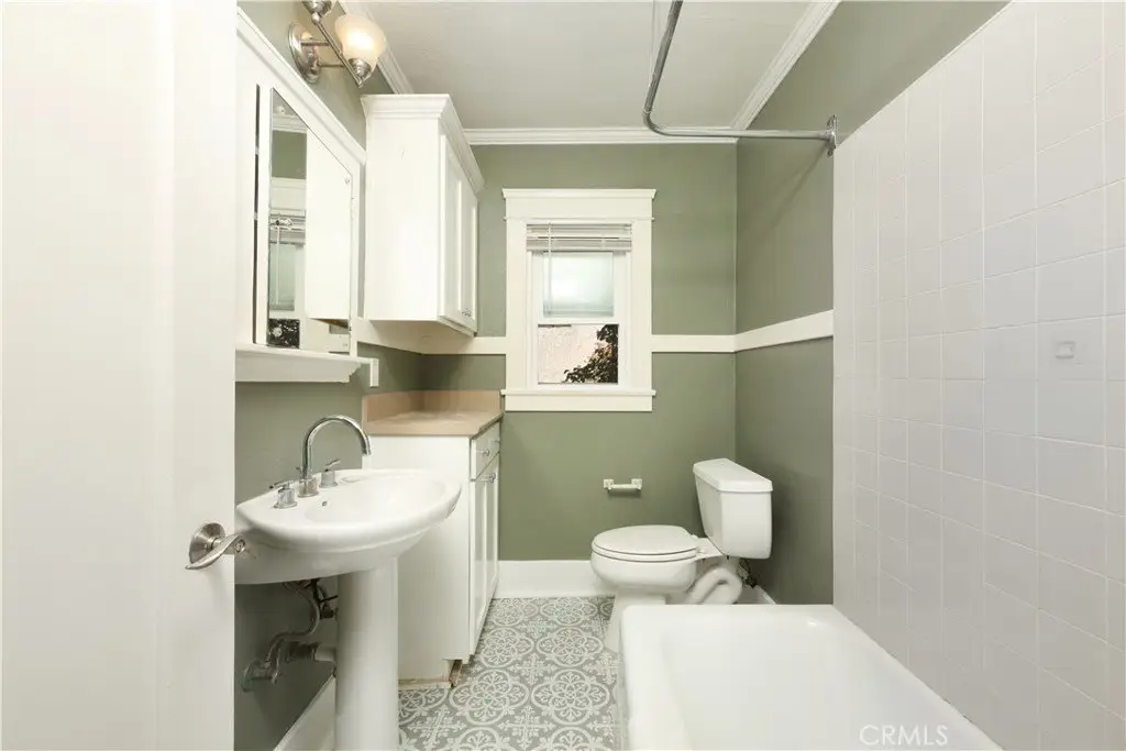 Picture 19