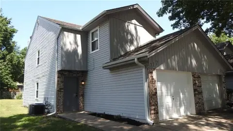Remodeled Fourplex with Garages