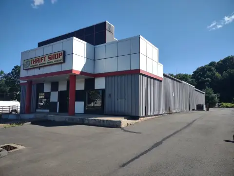 Manchester Commercial Space For Lease