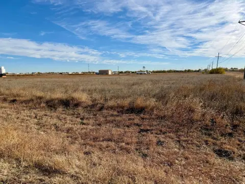 Spacious Land Parcels in Dumas