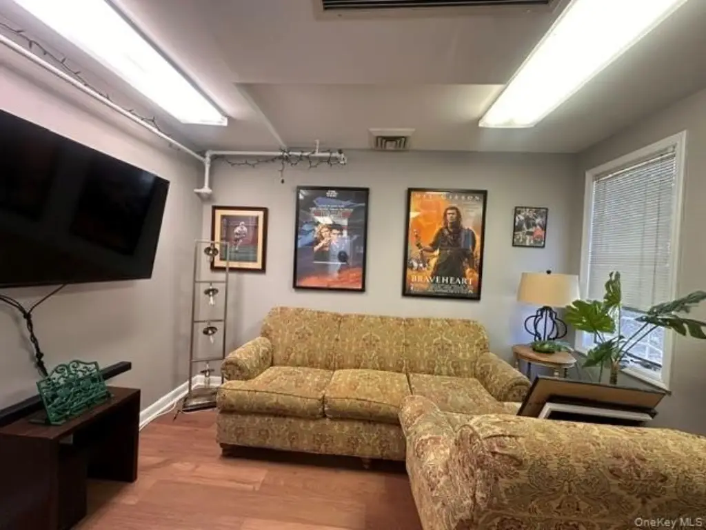 Picture 8