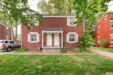 Evansville Duplex: Investment Opportunity