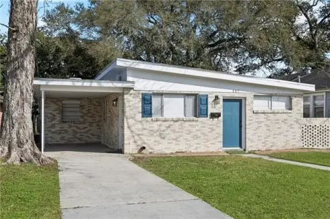 Metairie Duplex with New Roof