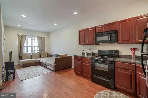 Spacious Duplex Near Temple University