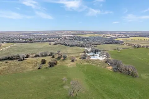 4+ Acre Lot in Sunset, TX