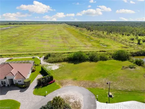 Residential Lot in Golf Community