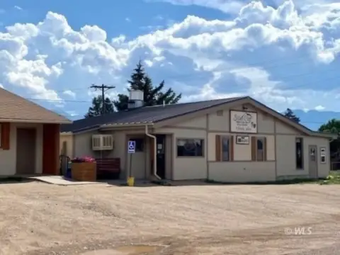 Silver Cliff Inn: Business Opportunity