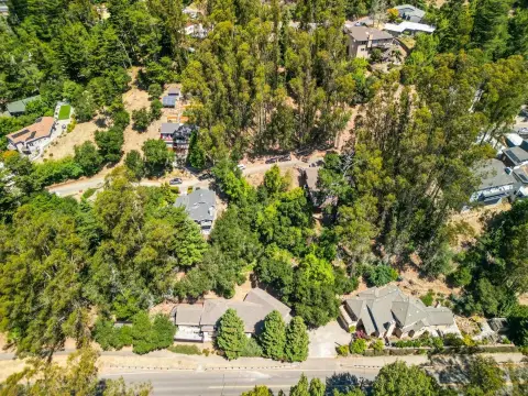 Residential Land in Oakland Hills