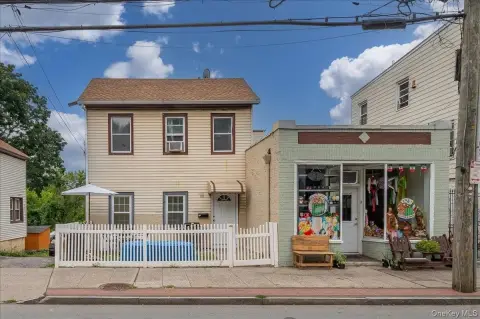 Mixed-Use Income Property