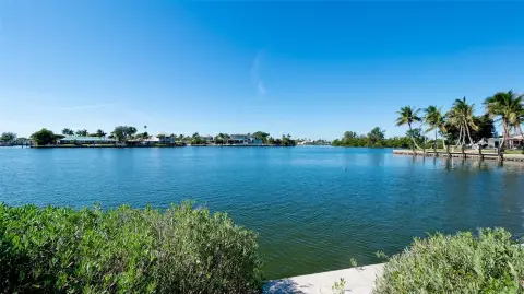 Waterfront Lot in Holmes Beach