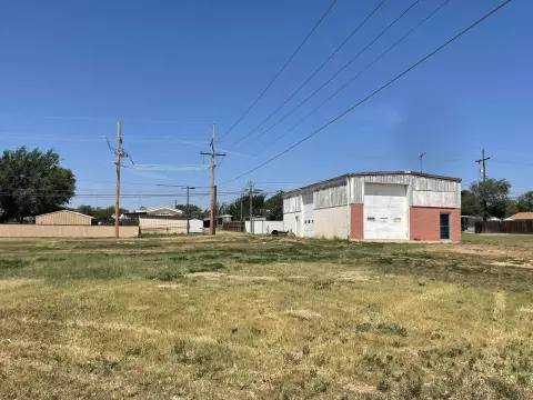 Dimmitt, TX Commercial Building