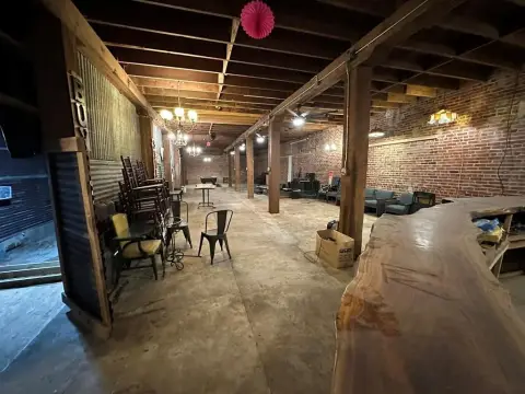 Brundidge Commercial Brick Building