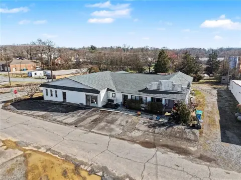 Versatile Mixed-Use Property in Denton