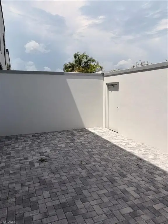 Picture 10