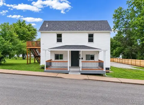 Fully Renovated Triplex