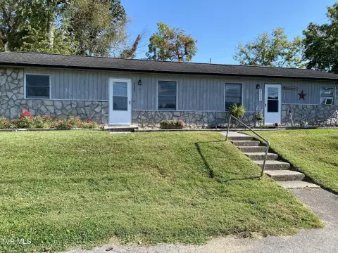 Well-Maintained Duplexes in Prime Location