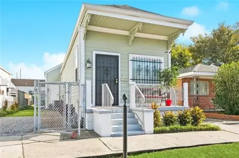 Charming Income-Generating New Orleans Property
