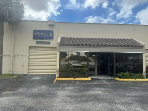 Hialeah Warehouse/Office Space Available