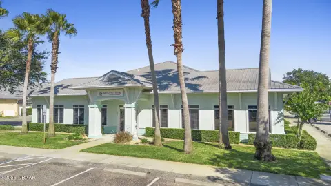 Move-in Ready Commercial Condominium