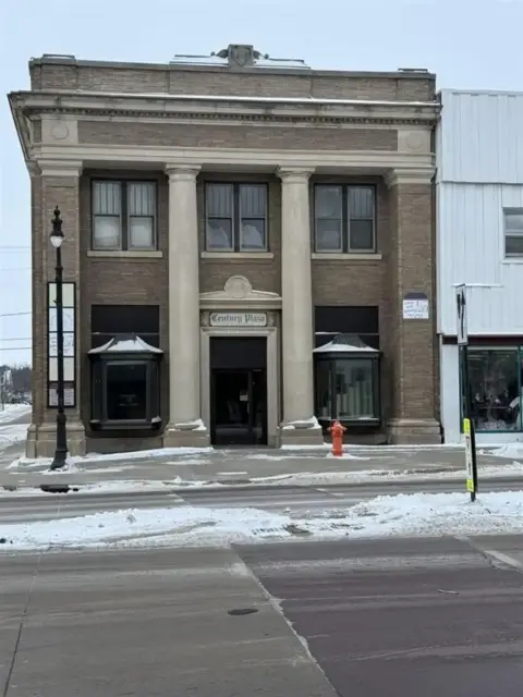 Marshfield Commercial Space For Lease